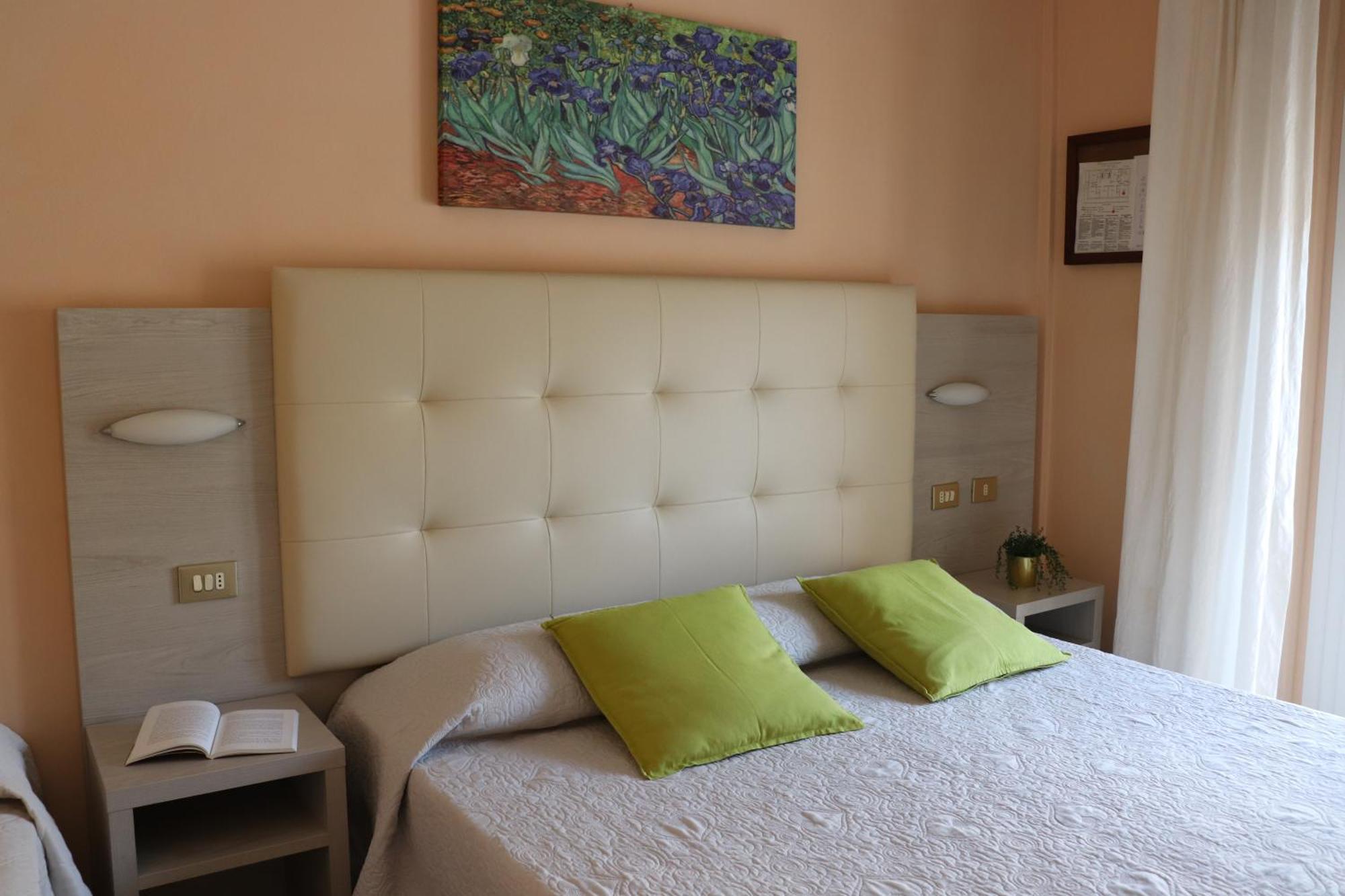 Hotel Barca D'Oro Bellaria-Igea Marina Exterior photo